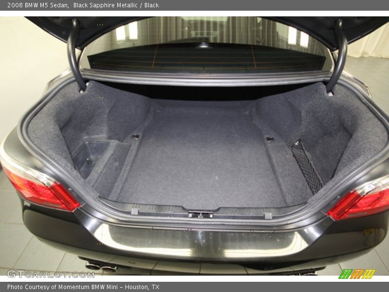  2008 M5 Sedan Trunk