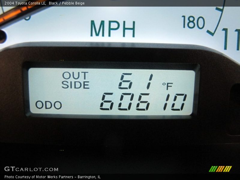 Black / Pebble Beige 2004 Toyota Corolla LE