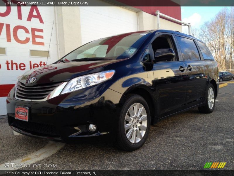 Black / Light Gray 2011 Toyota Sienna XLE AWD