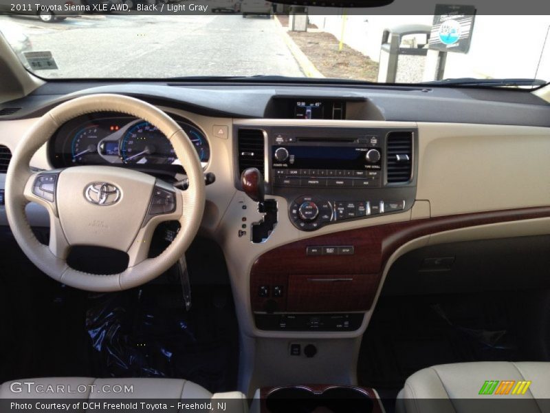 Black / Light Gray 2011 Toyota Sienna XLE AWD
