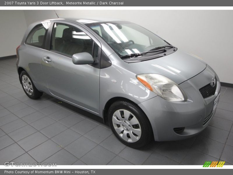 Front 3/4 View of 2007 Yaris 3 Door Liftback