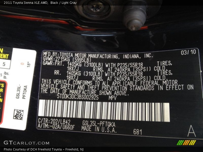Black / Light Gray 2011 Toyota Sienna XLE AWD