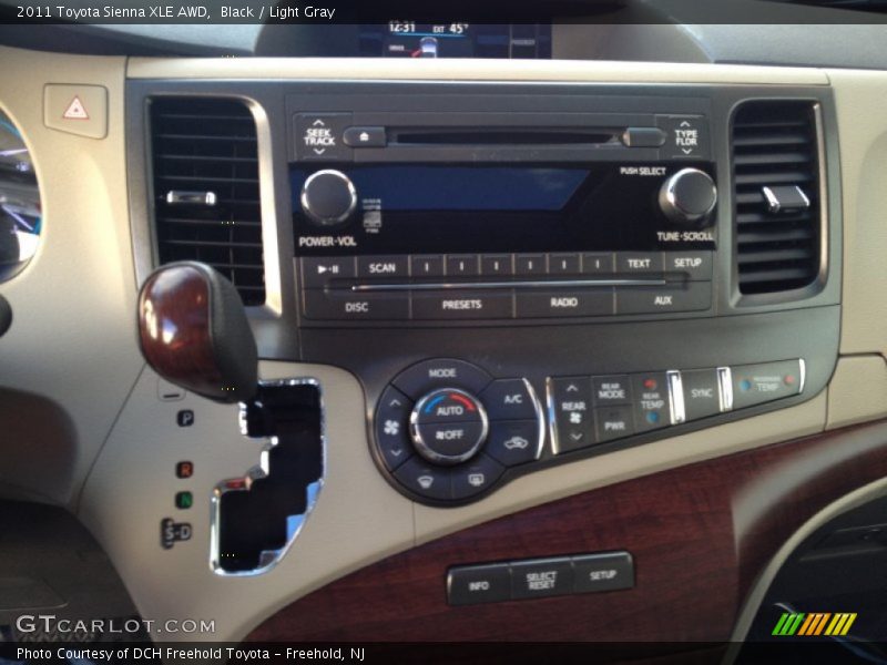 Black / Light Gray 2011 Toyota Sienna XLE AWD