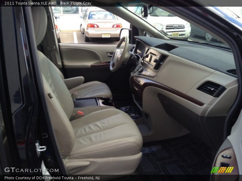 Black / Light Gray 2011 Toyota Sienna XLE AWD