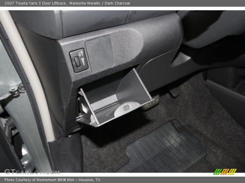 Meteorite Metallic / Dark Charcoal 2007 Toyota Yaris 3 Door Liftback