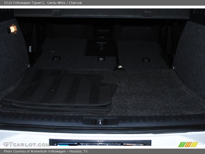 Candy White / Charcoal 2010 Volkswagen Tiguan S