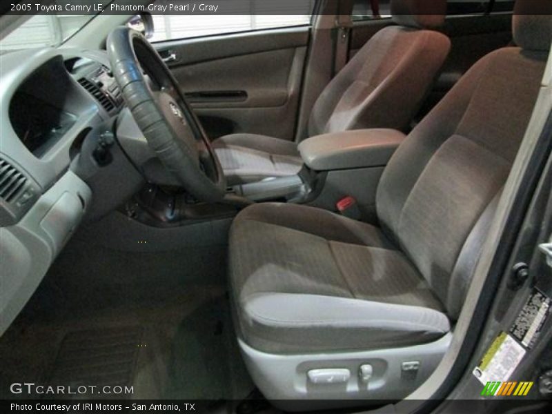 Phantom Gray Pearl / Gray 2005 Toyota Camry LE