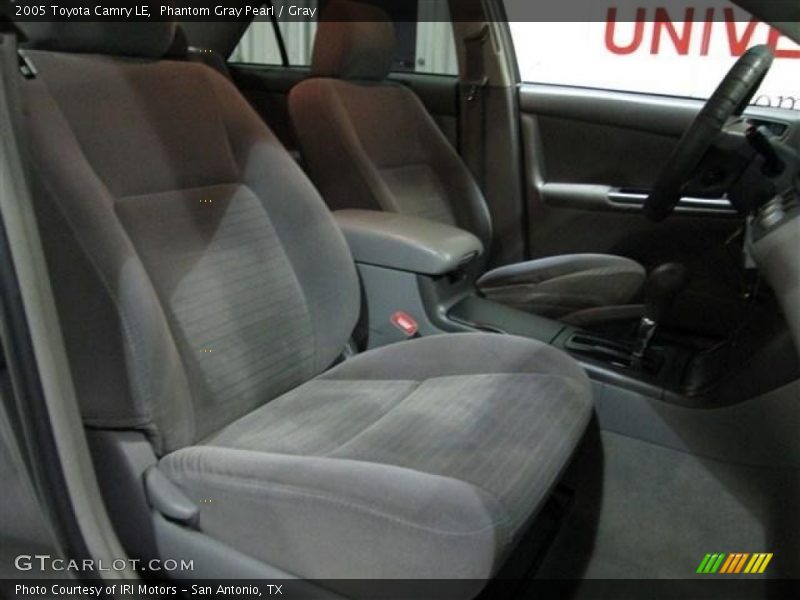Phantom Gray Pearl / Gray 2005 Toyota Camry LE