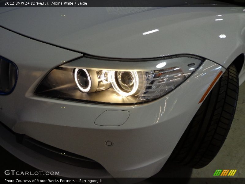 Alpine White / Beige 2012 BMW Z4 sDrive35i