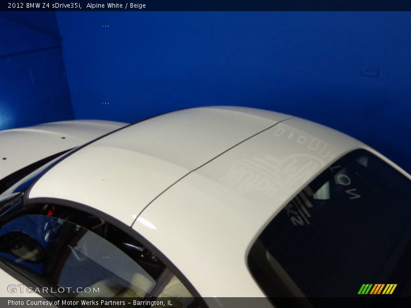Alpine White / Beige 2012 BMW Z4 sDrive35i