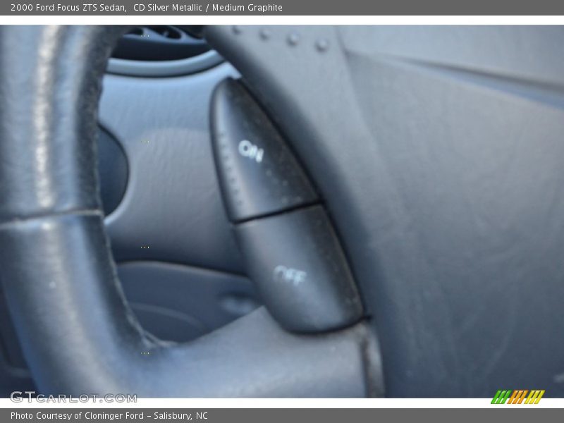 CD Silver Metallic / Medium Graphite 2000 Ford Focus ZTS Sedan