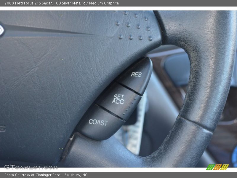 CD Silver Metallic / Medium Graphite 2000 Ford Focus ZTS Sedan