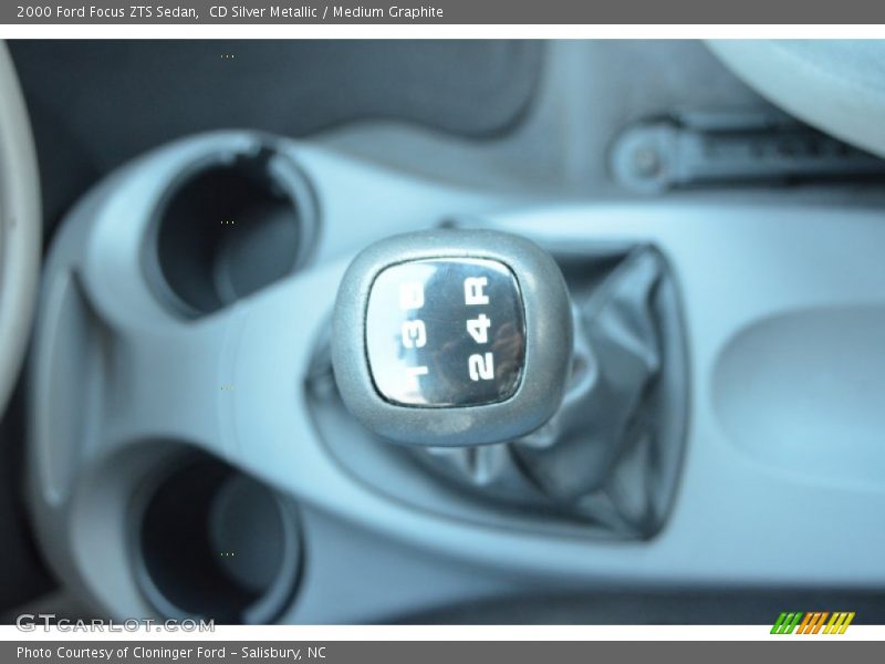  2000 Focus ZTS Sedan 5 Speed Manual Shifter