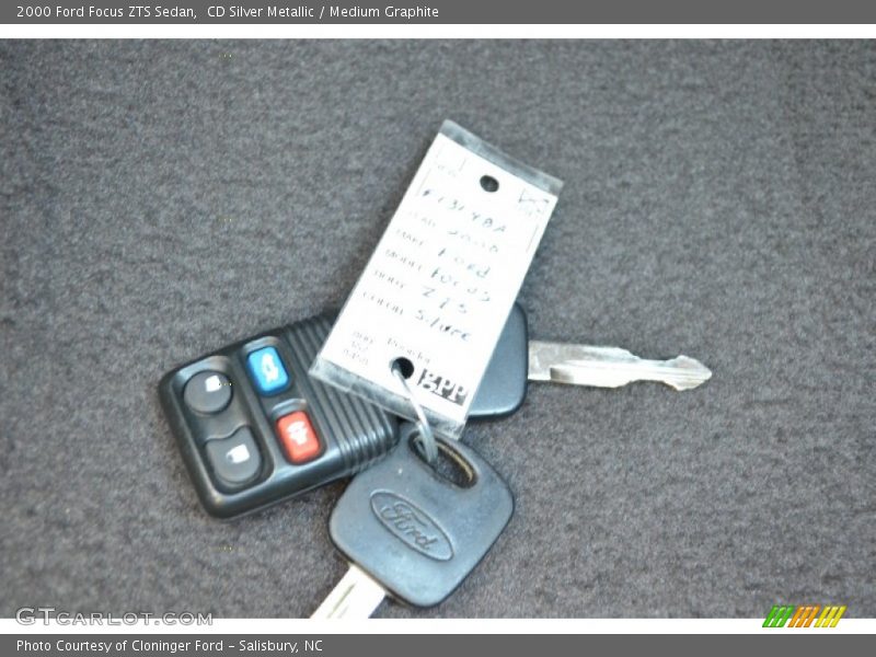 Keys of 2000 Focus ZTS Sedan