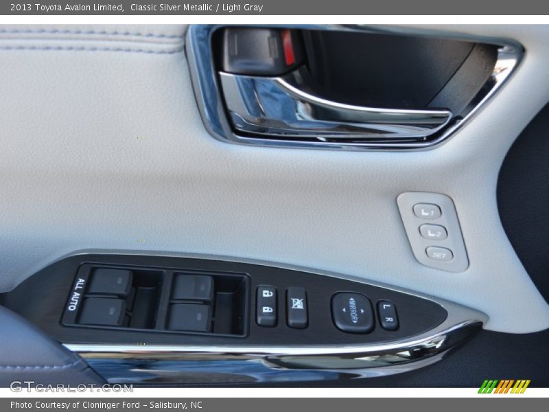 Classic Silver Metallic / Light Gray 2013 Toyota Avalon Limited