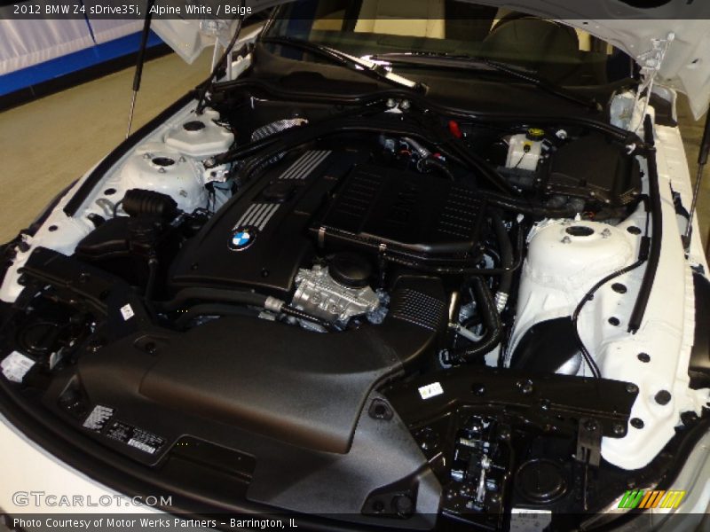Alpine White / Beige 2012 BMW Z4 sDrive35i