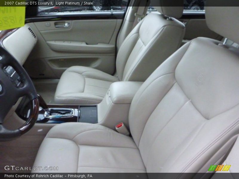 Light Platinum / Shale 2007 Cadillac DTS Luxury II