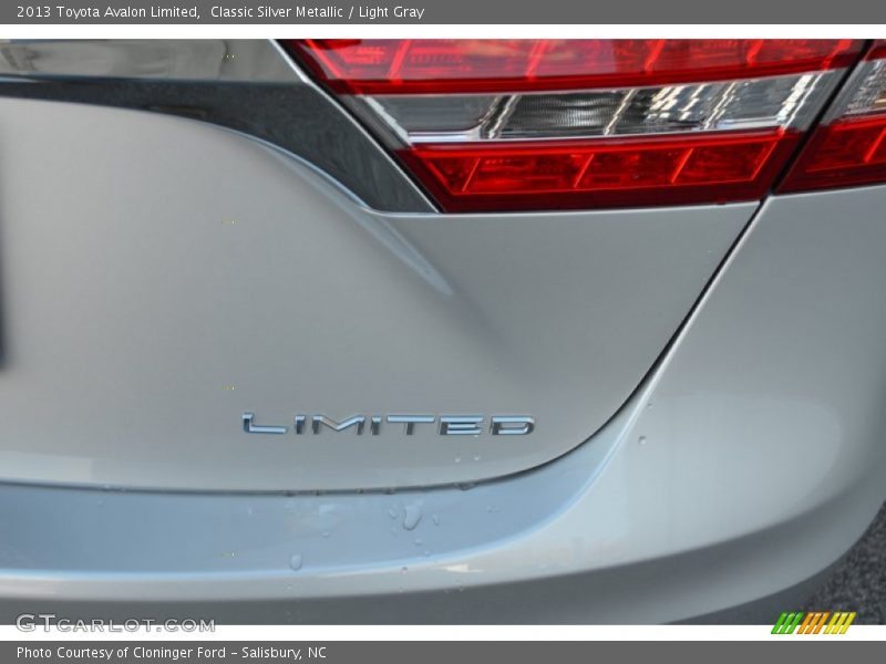 Classic Silver Metallic / Light Gray 2013 Toyota Avalon Limited