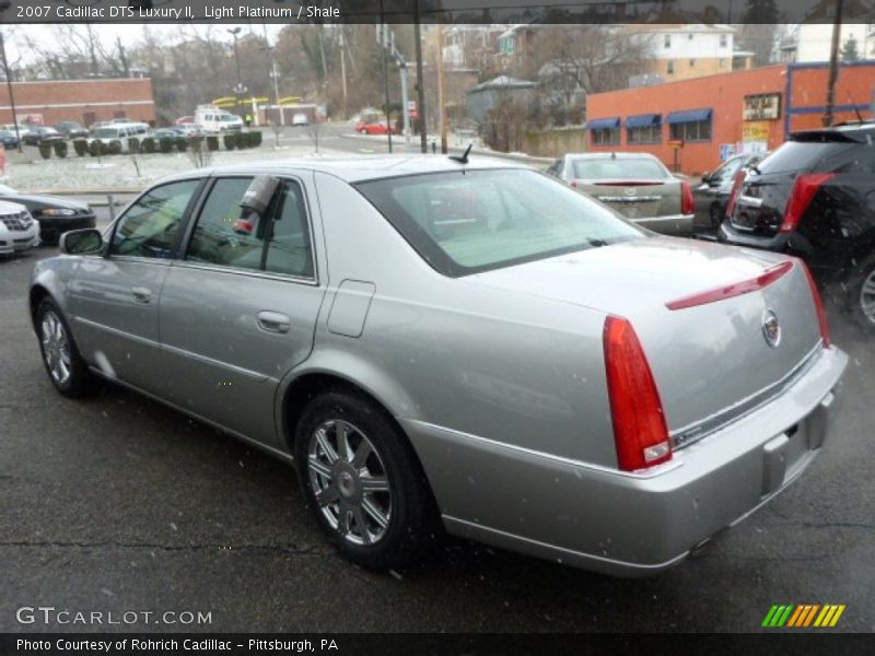 Light Platinum / Shale 2007 Cadillac DTS Luxury II