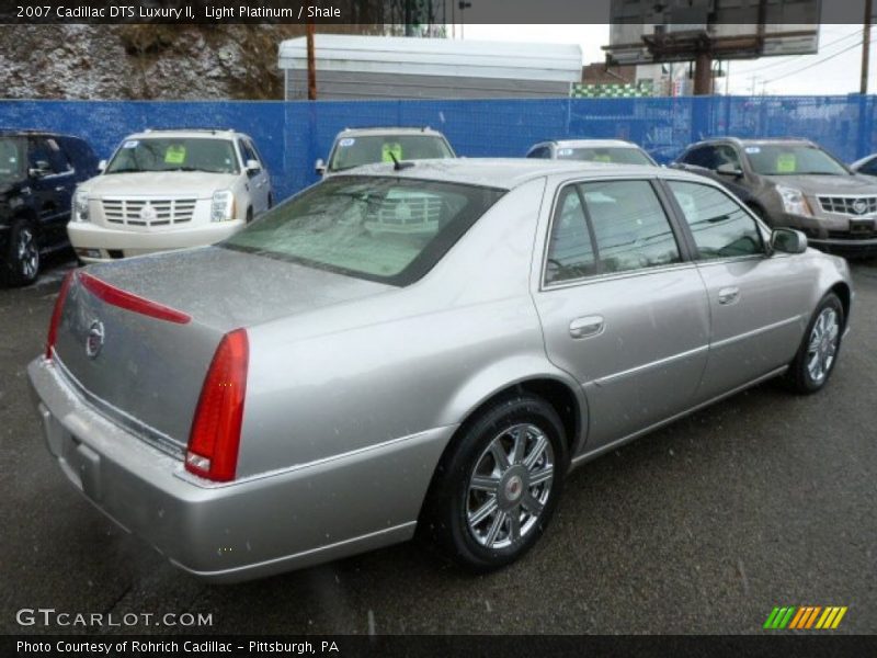 Light Platinum / Shale 2007 Cadillac DTS Luxury II