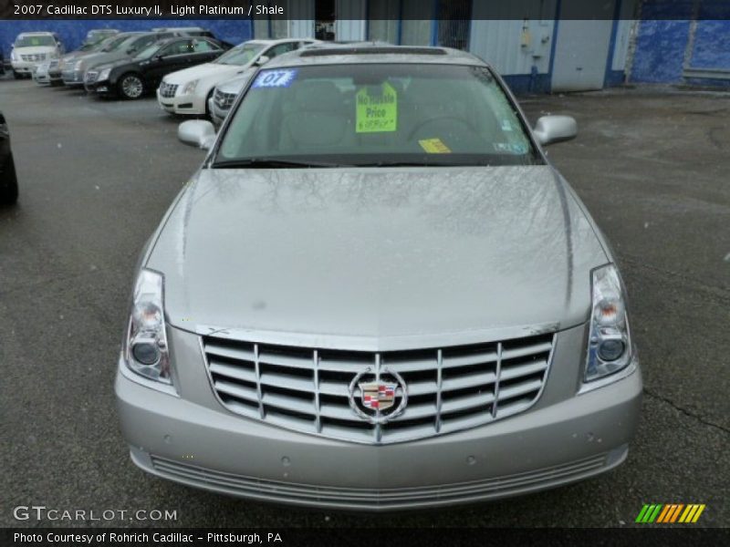 Light Platinum / Shale 2007 Cadillac DTS Luxury II