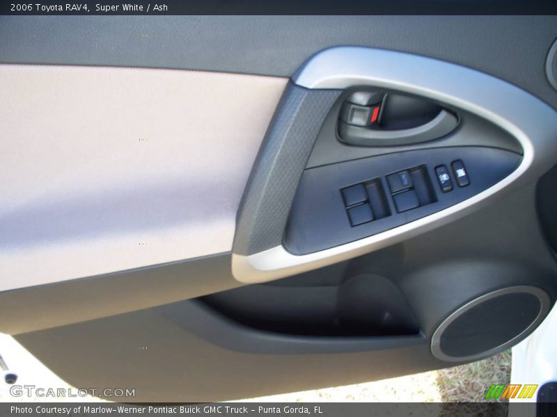 Super White / Ash 2006 Toyota RAV4