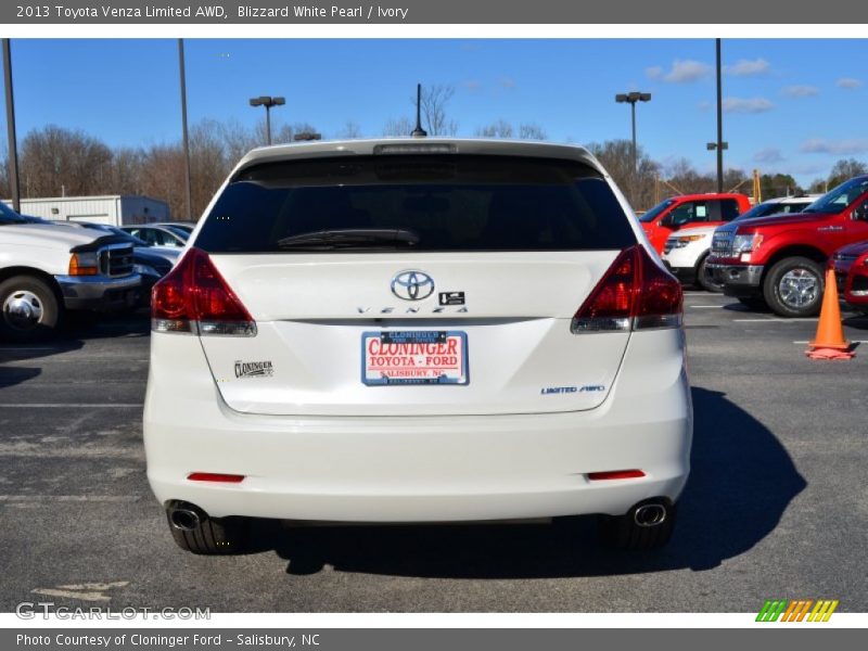 Blizzard White Pearl / Ivory 2013 Toyota Venza Limited AWD