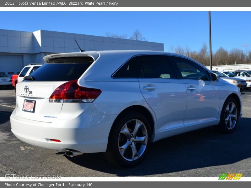 Blizzard White Pearl / Ivory 2013 Toyota Venza Limited AWD