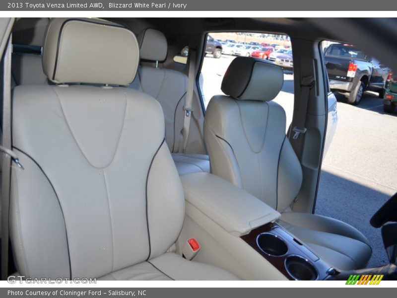 Blizzard White Pearl / Ivory 2013 Toyota Venza Limited AWD