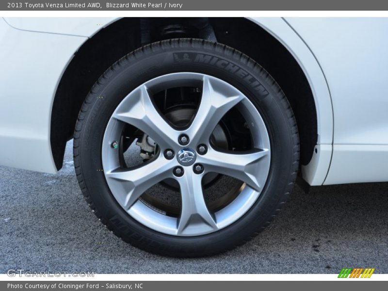 Blizzard White Pearl / Ivory 2013 Toyota Venza Limited AWD