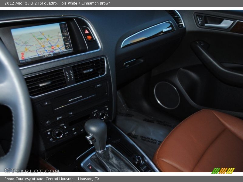 Ibis White / Cinnamon Brown 2012 Audi Q5 3.2 FSI quattro