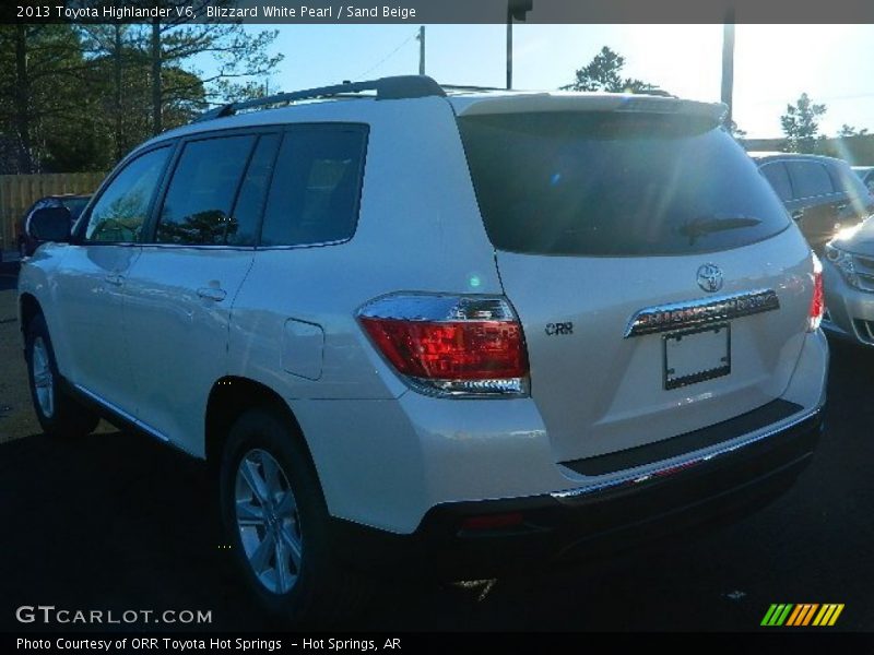 Blizzard White Pearl / Sand Beige 2013 Toyota Highlander V6