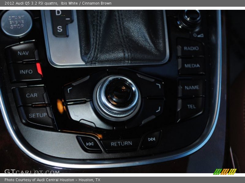 Ibis White / Cinnamon Brown 2012 Audi Q5 3.2 FSI quattro