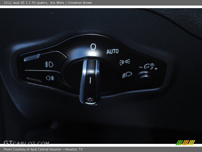 Ibis White / Cinnamon Brown 2012 Audi Q5 3.2 FSI quattro