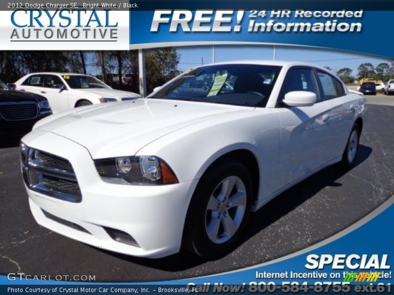 Bright White / Black 2012 Dodge Charger SE