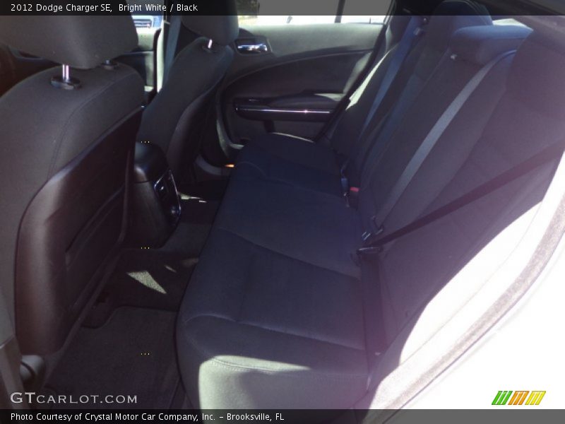 Bright White / Black 2012 Dodge Charger SE