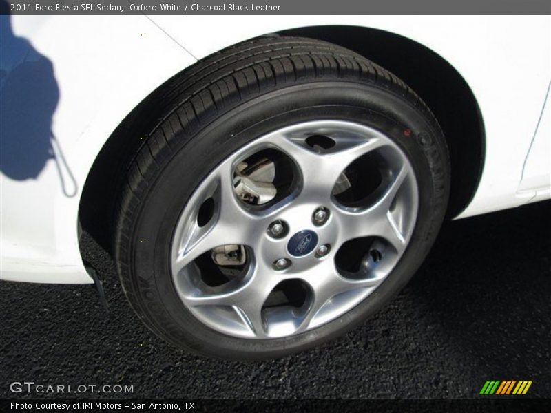 Oxford White / Charcoal Black Leather 2011 Ford Fiesta SEL Sedan
