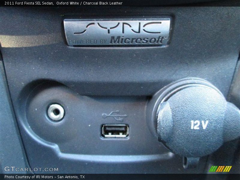 Oxford White / Charcoal Black Leather 2011 Ford Fiesta SEL Sedan