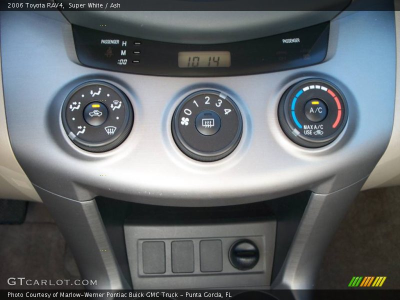 Super White / Ash 2006 Toyota RAV4