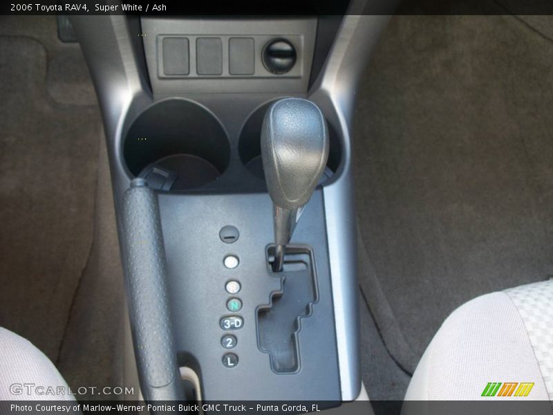 Super White / Ash 2006 Toyota RAV4