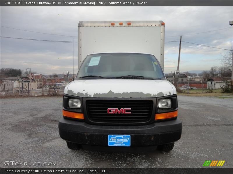 Summit White / Pewter 2005 GMC Savana Cutaway 3500 Commercial Moving Truck