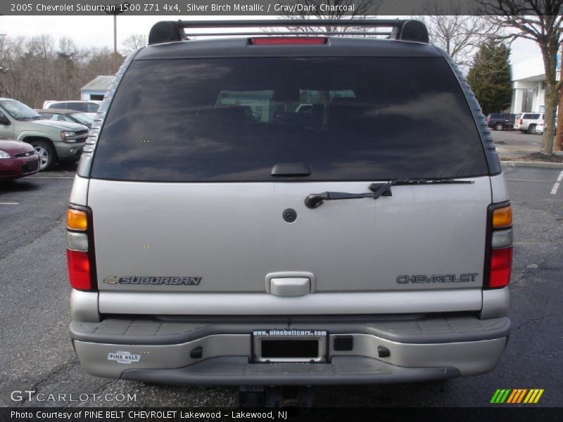 Silver Birch Metallic / Gray/Dark Charcoal 2005 Chevrolet Suburban 1500 Z71 4x4