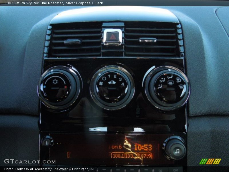 Controls of 2007 Sky Red Line Roadster