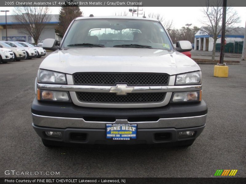 Silver Birch Metallic / Gray/Dark Charcoal 2005 Chevrolet Avalanche LT 4x4