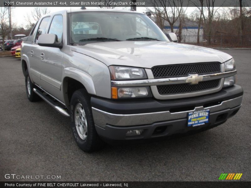 Silver Birch Metallic / Gray/Dark Charcoal 2005 Chevrolet Avalanche LT 4x4