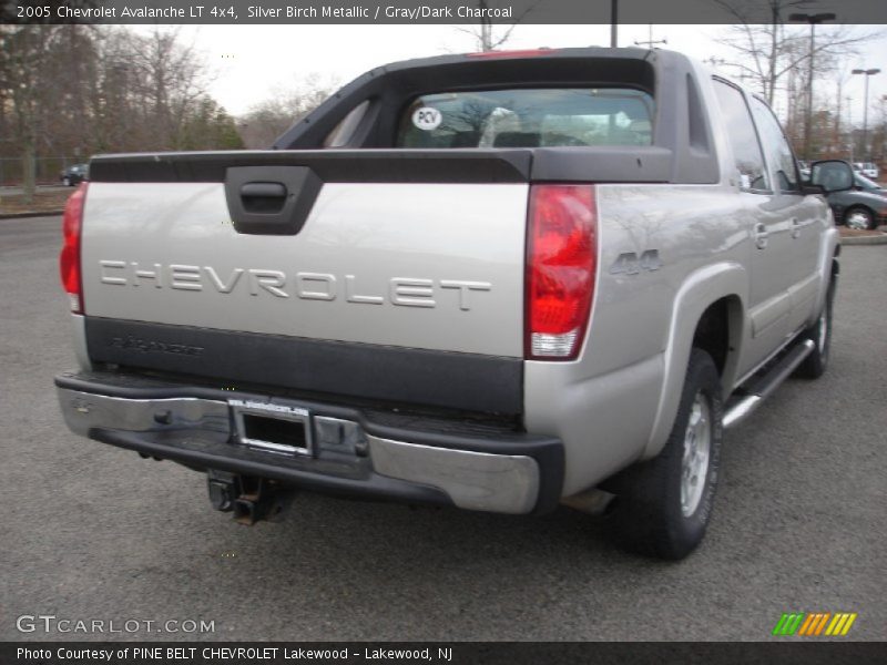Silver Birch Metallic / Gray/Dark Charcoal 2005 Chevrolet Avalanche LT 4x4