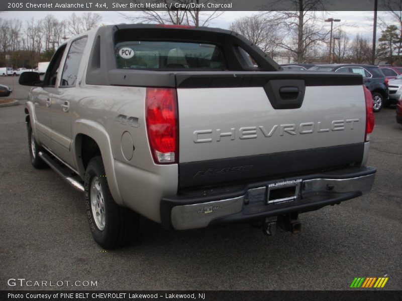 Silver Birch Metallic / Gray/Dark Charcoal 2005 Chevrolet Avalanche LT 4x4