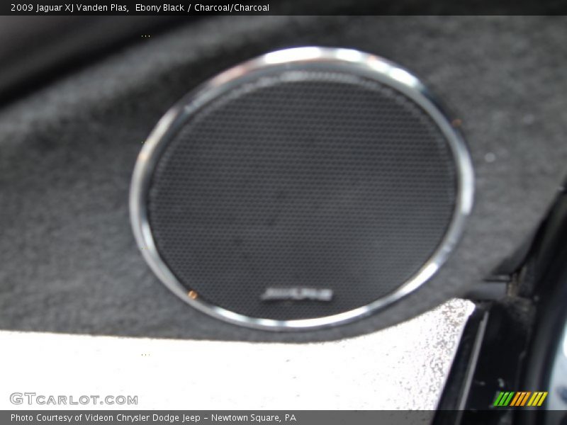 Ebony Black / Charcoal/Charcoal 2009 Jaguar XJ Vanden Plas