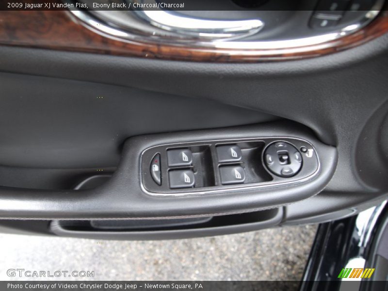 Ebony Black / Charcoal/Charcoal 2009 Jaguar XJ Vanden Plas