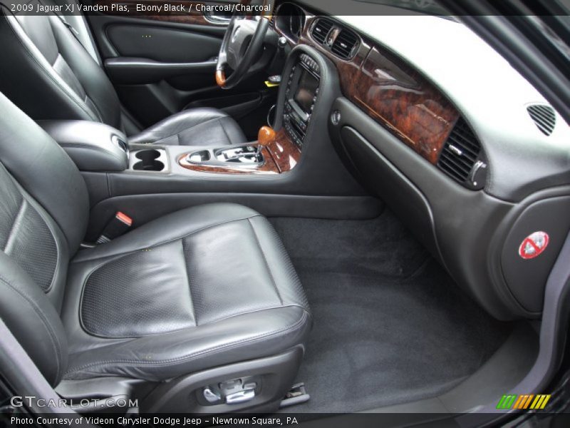  2009 XJ Vanden Plas Charcoal/Charcoal Interior